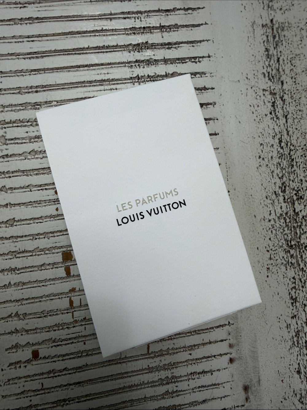 Louis Vuitton White and Blue Imagination Fragrance Sample Card